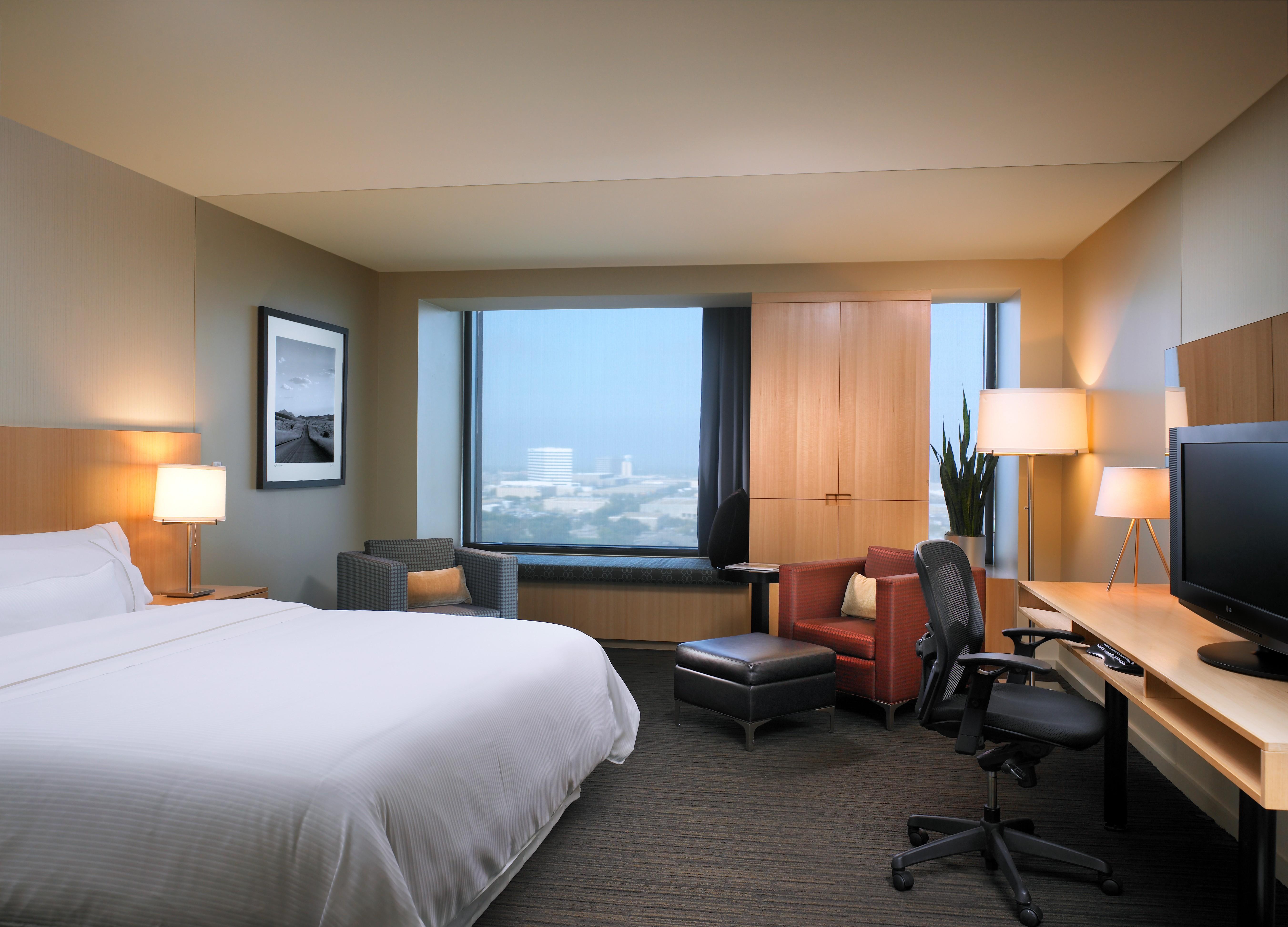 WESTIN GALLERIA DALLAS - LUXURY ACCOMMODATION - GALLERIA